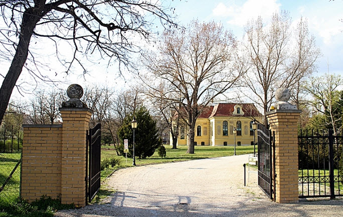 Malonyay kastély, Hungary